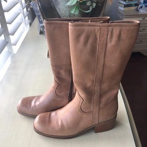 Genuine leather boots with heel